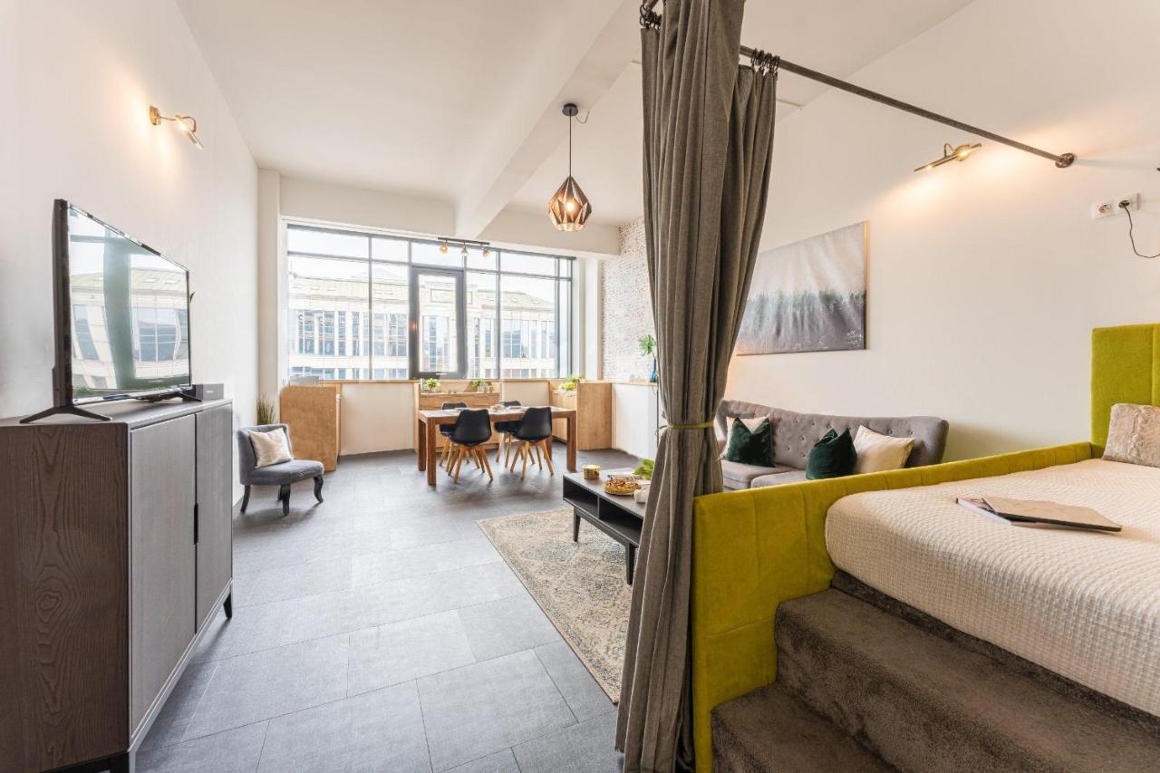 Heart Of Center With Ac/super Bright !! Apartment Budapest